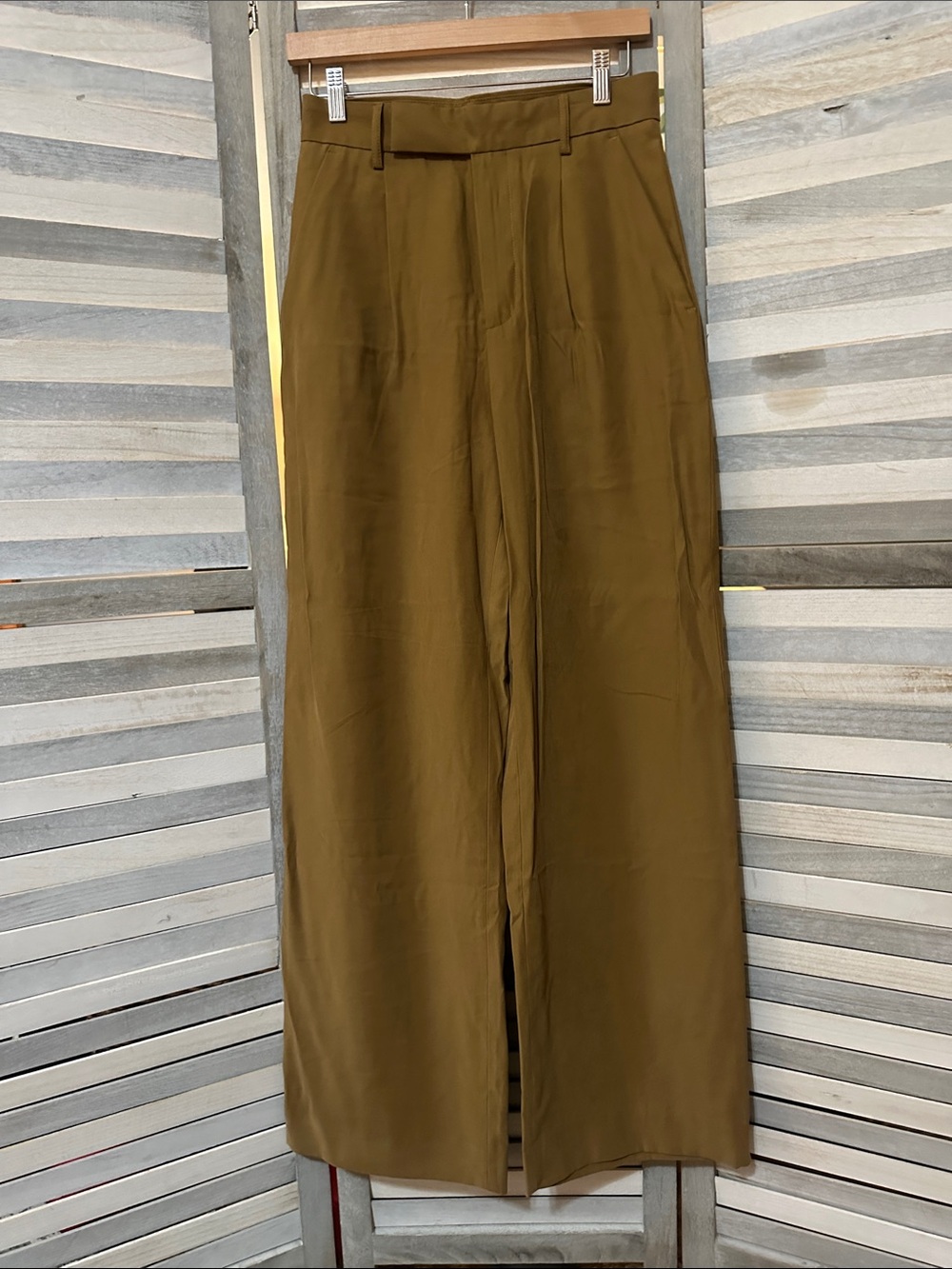 Banana Republic tan Wide-Leg Dress Pants